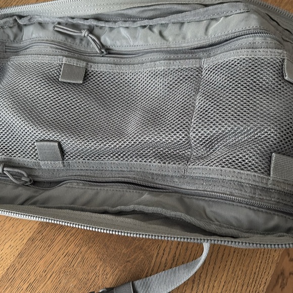 5.11 tactical sling bag gray unused - Picture 3 of 10